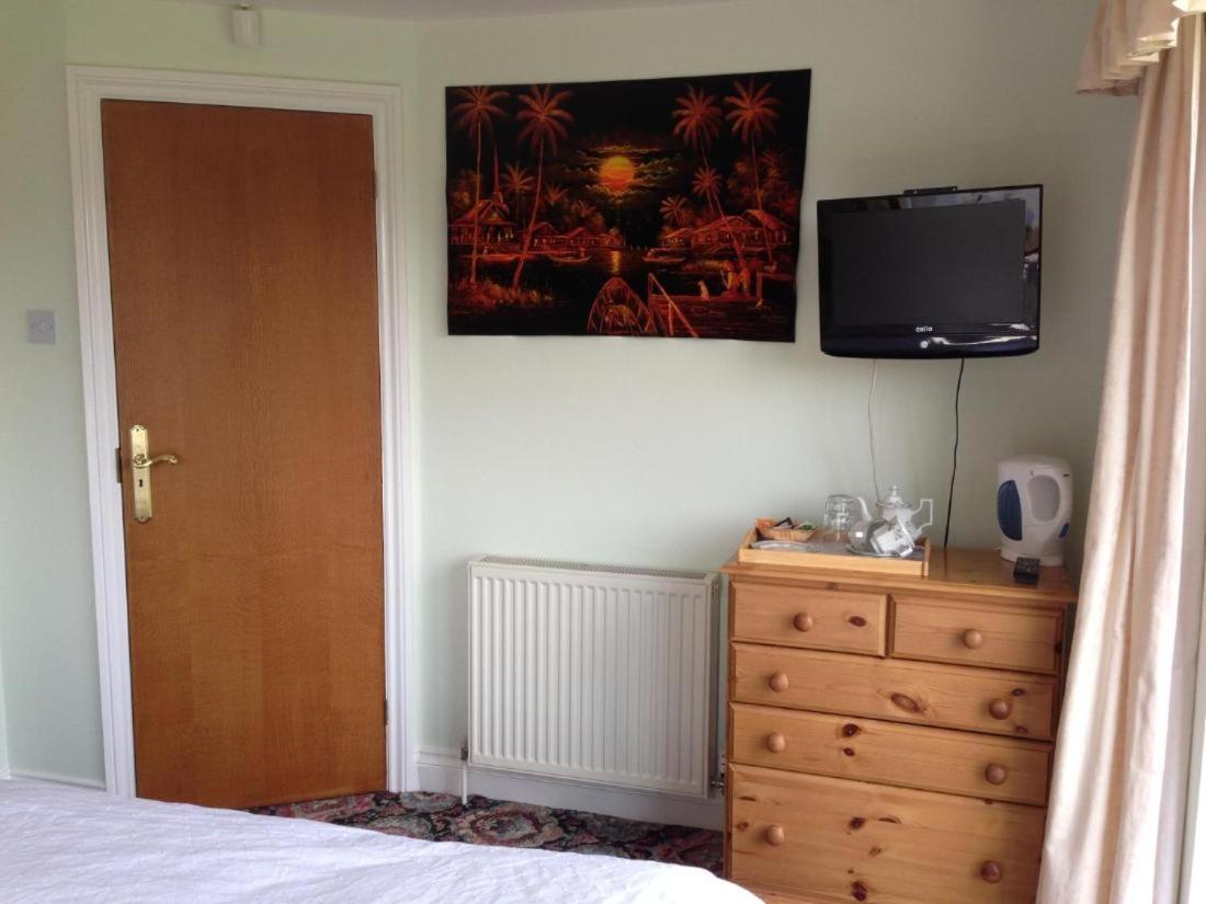 Room In Guest Room - Orchard Manor, Fore Street, Probus, Tr24Ly, Nr Truro Eksteriør billede